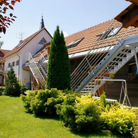 Soludus-spissky Ludovy Dom Gasthof Smižany