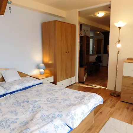 Soludus-spissky Ludovy Dom Gæstehus